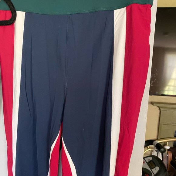 No Ka Oi Workout Bra & Leggings Set 3 Large NWOT - Picture 5 of 11